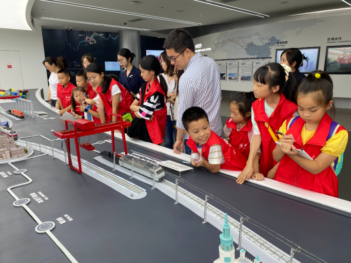 微信图片_20230701164204.jpg?x-oss-process=image/resize,m_lfit,w_720,h_16384